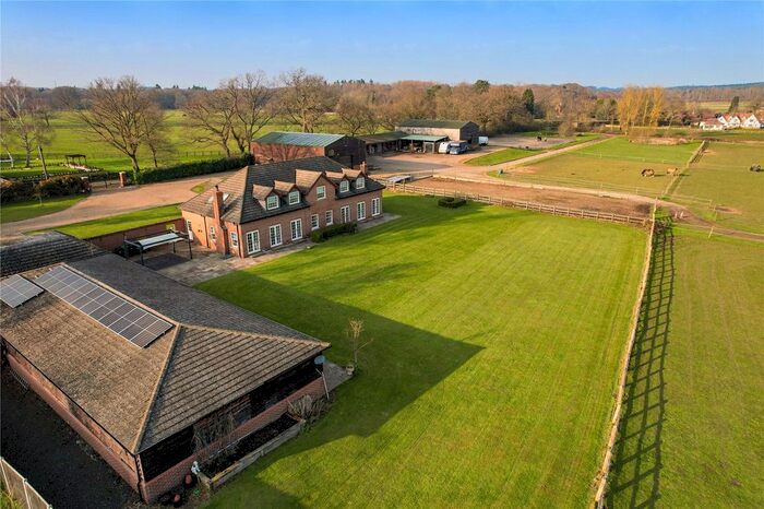 5 Bedroom Detached House For Sale In Chobham Park Lane, Chobham, GU24