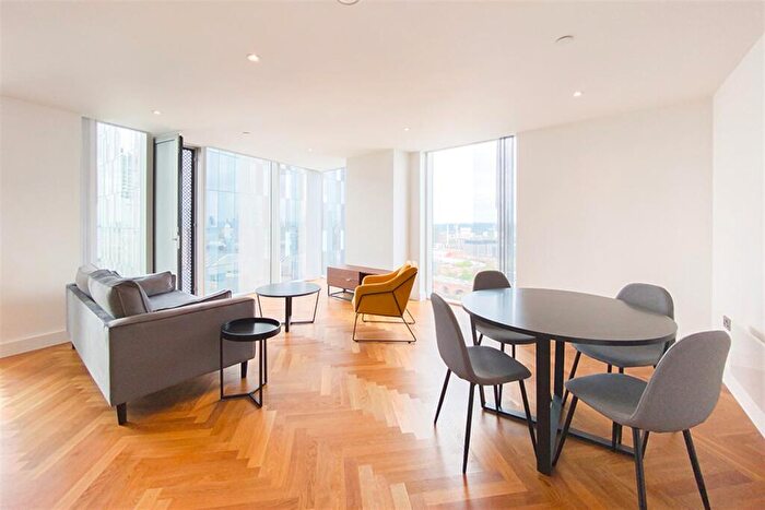 2 Bedroom Apartment To Rent In East Tower, Owen Street, M15