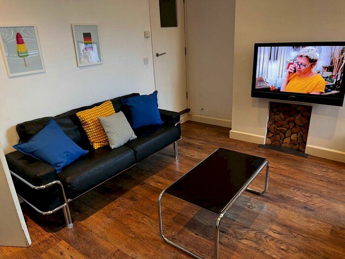 3 Bedroom House To Rent In Markeaton Campus Location, DE22