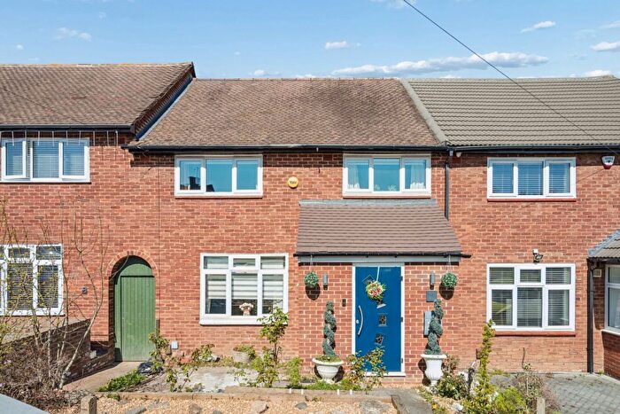 3 Bedroom Terraced House For Sale In Ashburnham Drive, South Oxhey, Watford, WD19