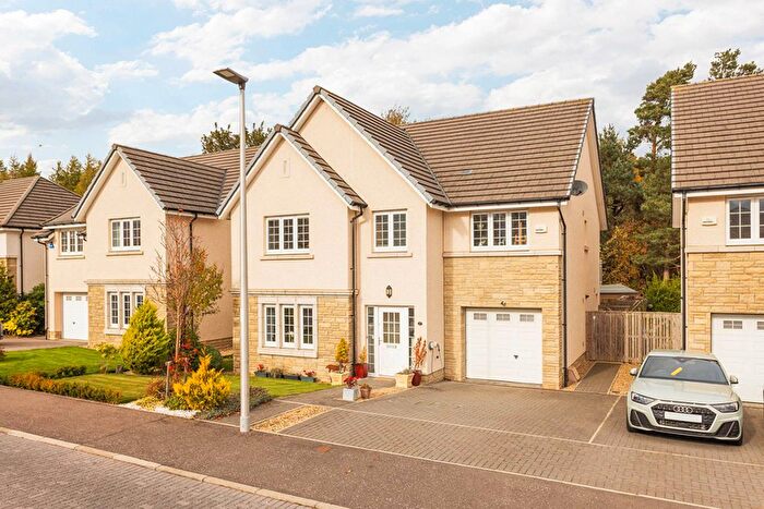 5 Bedroom Detached House For Sale In Kilburn Wood Drive, Roslin, Midlothian, EH25