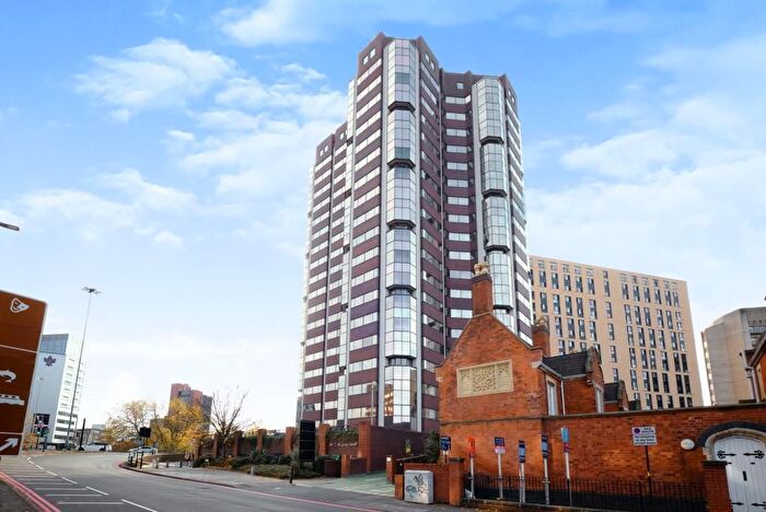 1 Bedroom Flat To Rent In Metropolitan House, Hagley Road, Birmingham, B16