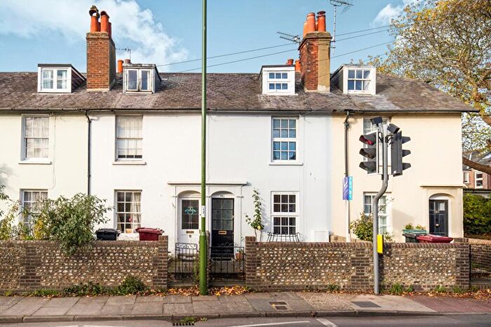 3 Bedroom House To Rent In Orchard Street, Chichester, PO19