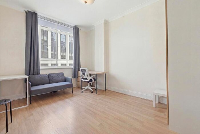 1 Bedroom Flat For Sale In Chicheley Street, County Hall, SE1 - Photo 2
