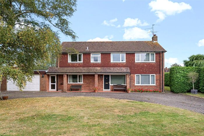4 Bedroom Detached House For Sale In Archery Fields, Odiham, Hook, Hampshire, RG29