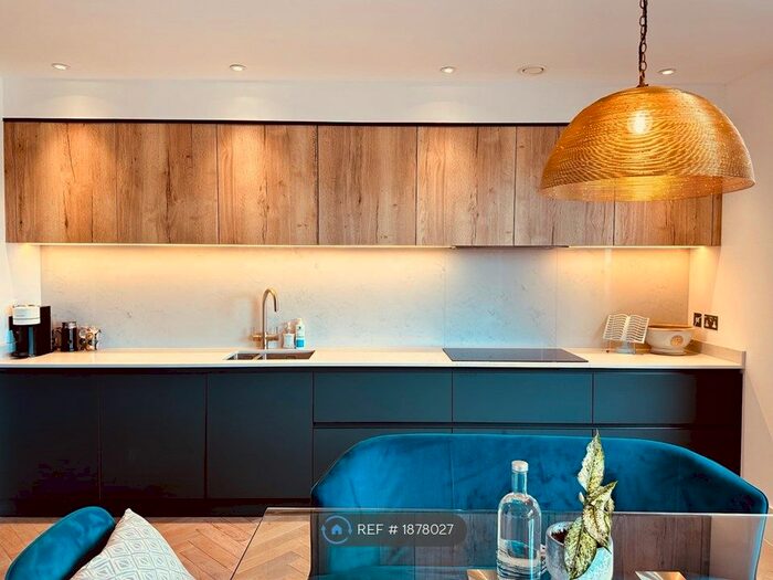 2 Bedroom Maisonette To Rent In School Buildings, Bristol, BS6