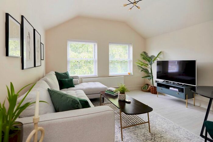 1 Bedroom Flat To Rent In London Road, London, SE23