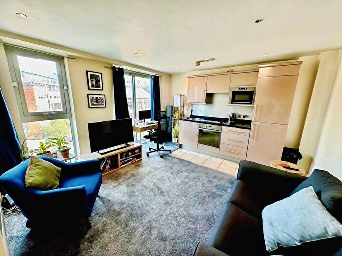 1 Bedroom Flat To Rent In Quay One, Neptune Street, Leeds, West Yorkshire, LS9