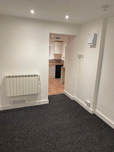 Studio To Rent In Truro Road, St Austell, PL25