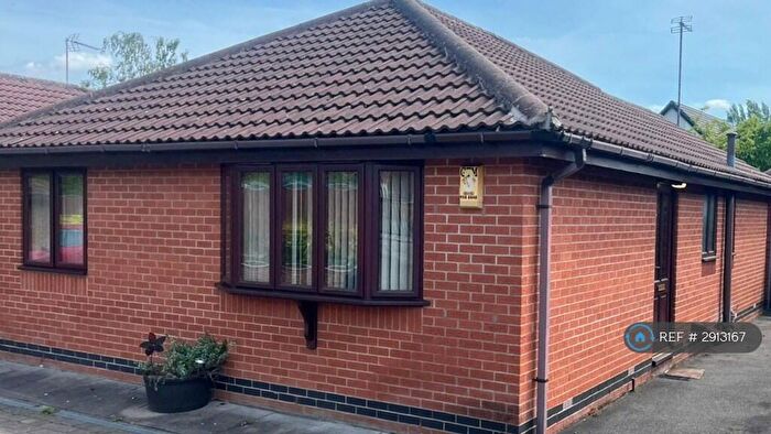 3 Bedroom Bungalow To Rent In Kays Meadow, Beeston, Nottingham, NG9