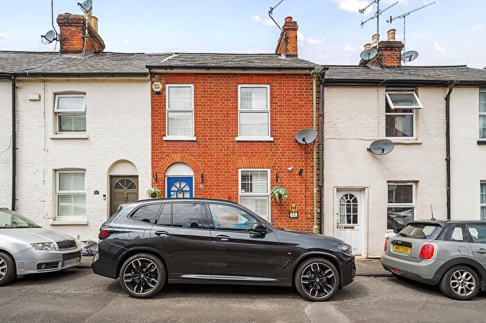 3 Bedroom Terraced House To Rent In Greys Hill, Henley On Thames, RG9