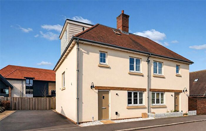 4 Bedroom Semi-Detached House For Sale In Bargain Close, Nursling, Southampton, Hampshire, SO16