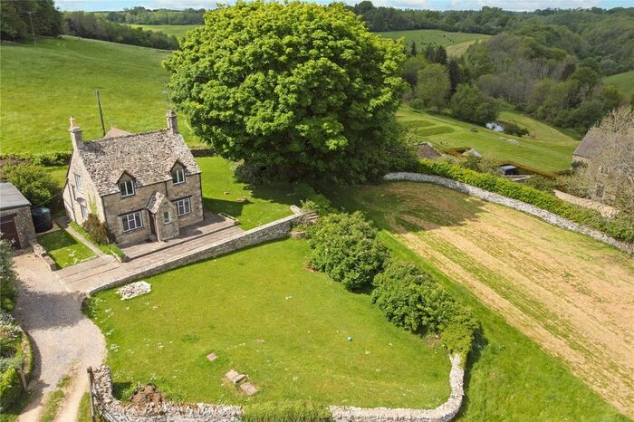 3 Bedroom Detached House For Sale In Caudle Green, Cheltenham, GL53