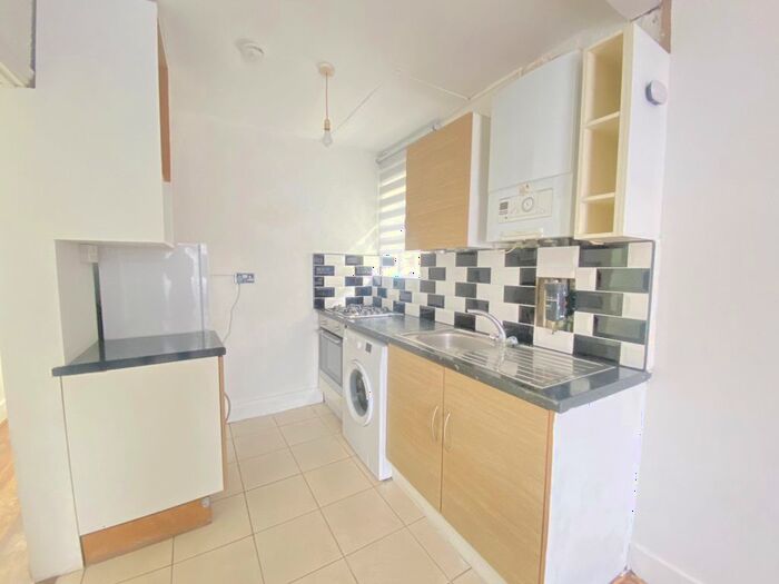2 Bedroom Flat To Rent In Derby Road, East Ham, E7
