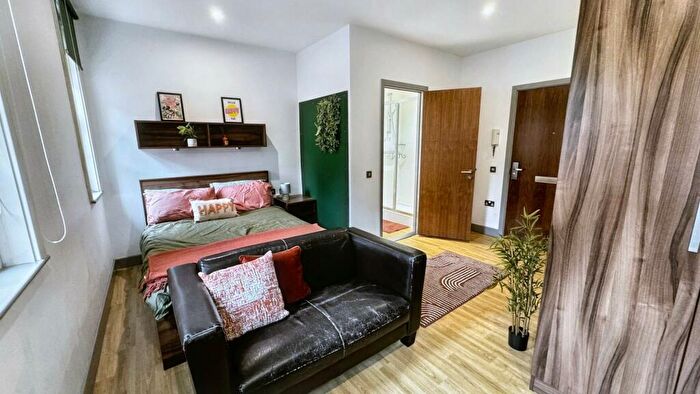 1 Bedroom Apartment To Rent In King Square, Bristol, BS2