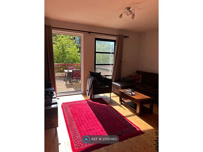 1 Bedroom Flat To Rent In Norway Gate, London, SE16