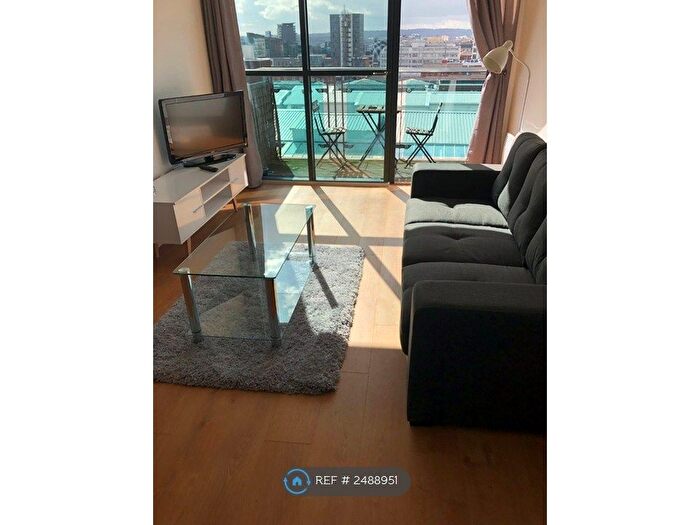 2 Bedroom Flat To Rent In Skinner Lane, Leeds, LS7