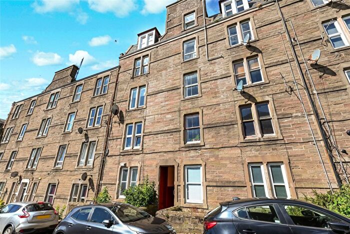 2 Bedroom Flat For Sale In Step Row, Dundee, Angus, DD2