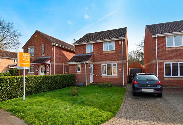 3 Bedroom Detached House For Sale In Friday Wood Green, Colchester, CO2