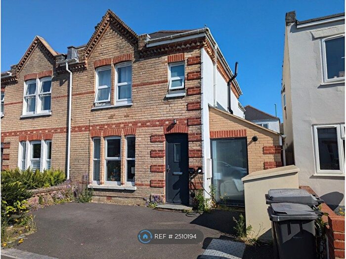4 Bedroom Semi-Detached House To Rent In Parkwood Road, Bournemouth, BH5