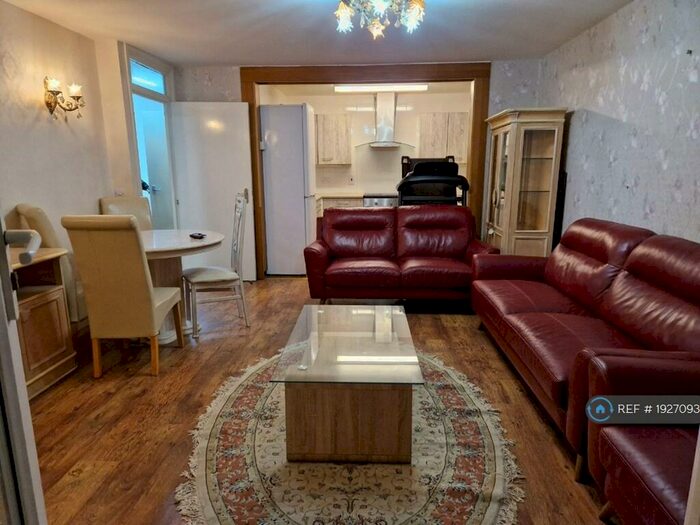 1 Bedroom Flat To Rent In Geneva Court, London, NW9