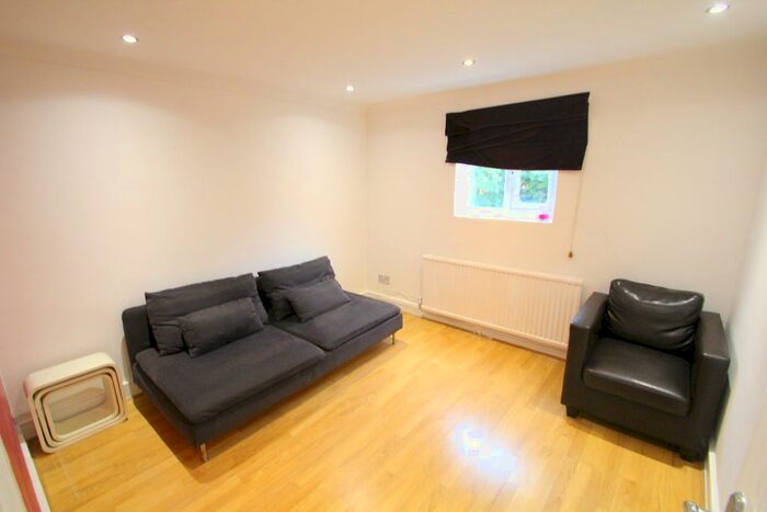 1 Bedroom Flat To Rent In Wightman Road, London, N4