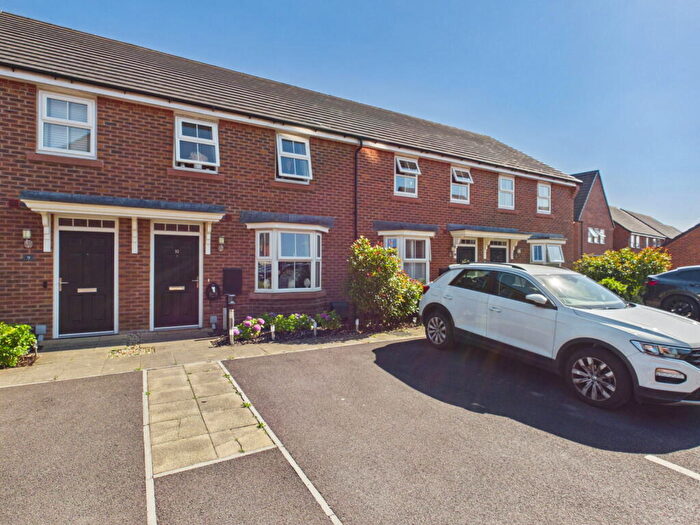 3 Bedroom Mews For Sale In Wildflower Close, Stapeley, Nantwich, Cheshire, CW5