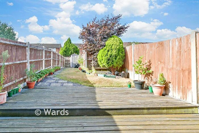 2 Bedroom End Of Terrace House For Sale In Abinger Drive, Lords Wood, Chatham, Kent, ME5