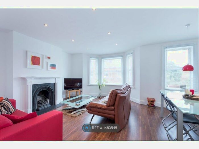 2 Bedroom Flat To Rent In Crewdson Road, London, SW9
