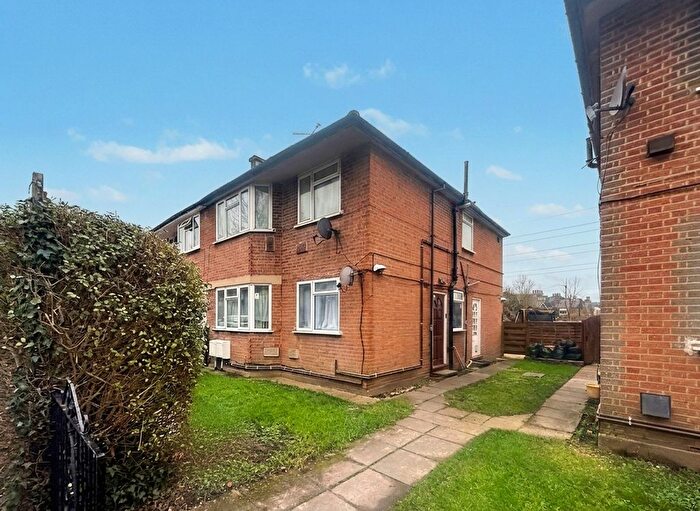 2 Bedroom Maisonette To Rent In Whitehall Road, Uxbridge, UB8