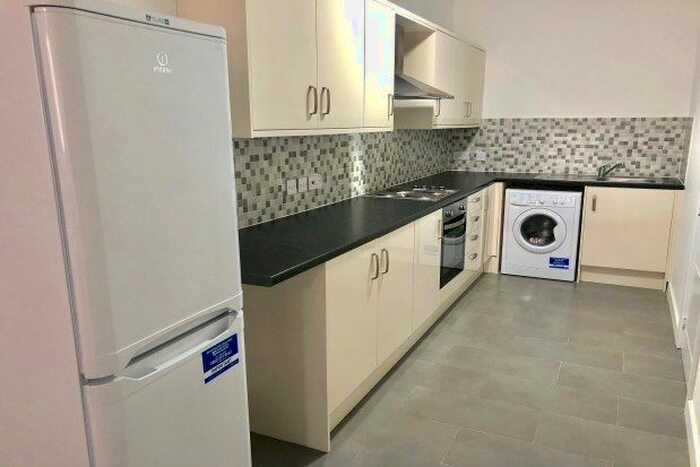 2 Bedroom Flat To Rent In - Hounds Gate, Nottingham, NG1