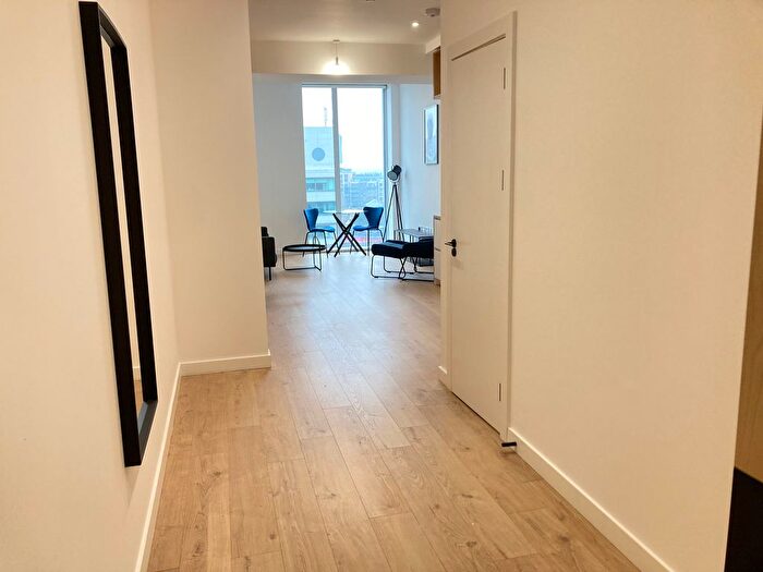 1 Bedroom Flat To Rent In Very Near Capital Interchange Way Area, Brentford, TW8