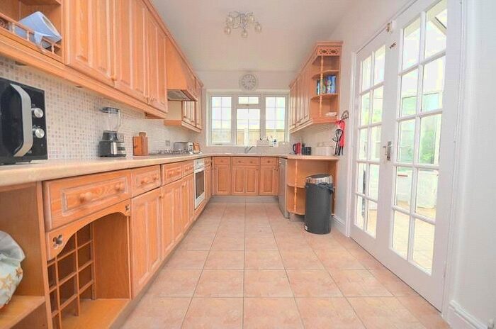 5 Bedroom Detached House To Rent In Noak Hill Road, Romford RM3