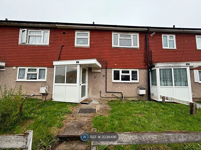 3 Bedroom Terraced House To Rent In North Walk, New Addington, Croydon, CR0