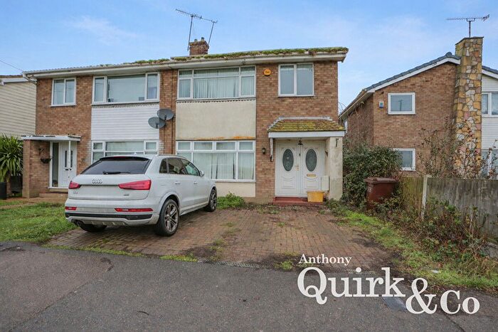 3 Bedroom Semi Detached House For Sale In Furtherwick Road, Canvey Island, SS8
