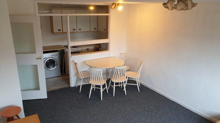 1 Bedroom Flat To Rent In Handcross Road, Luton, LU2
