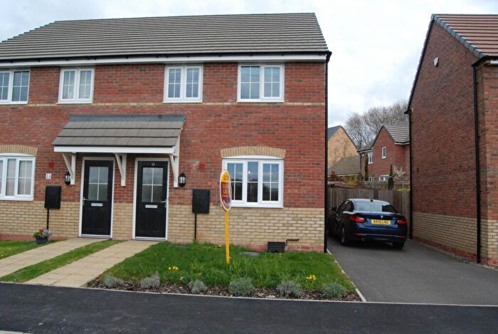 3 Bedroom Semi-Detached House To Rent In Cowley Meadow Way, Crick, Northampton, NN6
