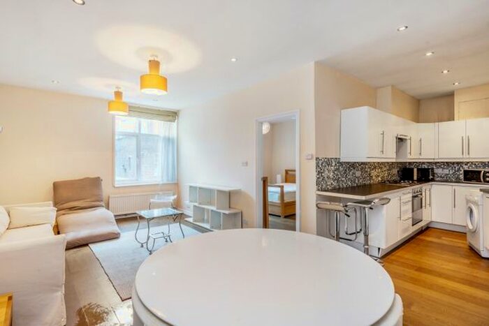 2 Bedroom Flat To Rent In Bishops Bridge Road, London, W2