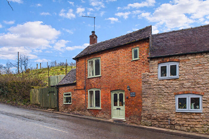 1 Bedroom Cottage For Sale In Main Street, Kniveton, Ashbourne, DE6