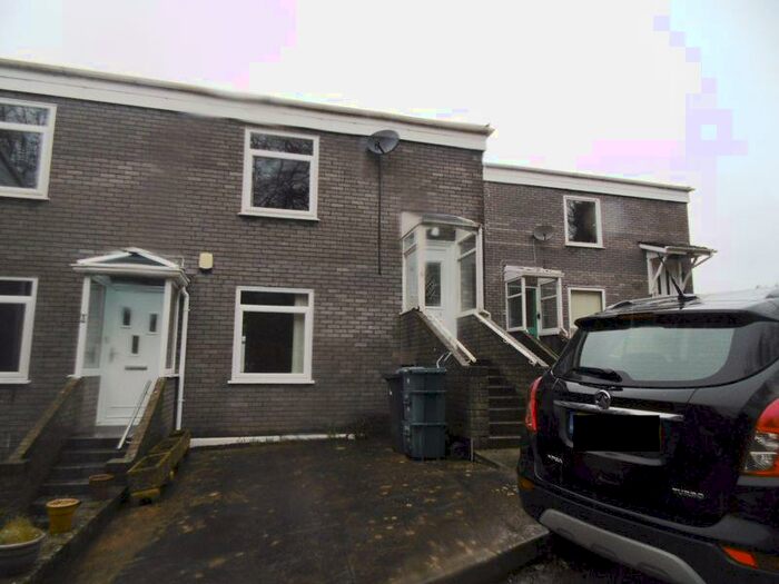2 Bedroom Flat To Rent In Conwy Court, Llanrwst Road, LL28