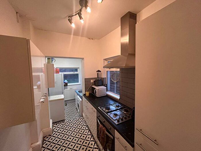 2 Bedroom Terraced House To Rent In Station Road, Northfield, B31