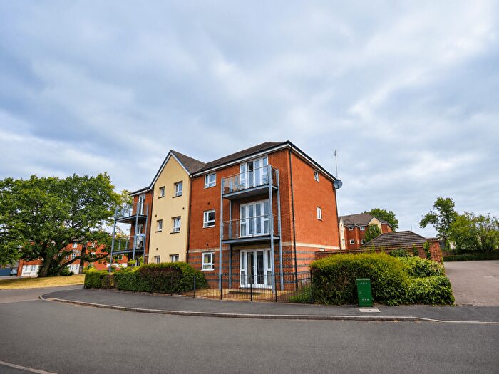2 Bedroom Flat To Rent In Philmont Court, Bannerbrook Park, CV4