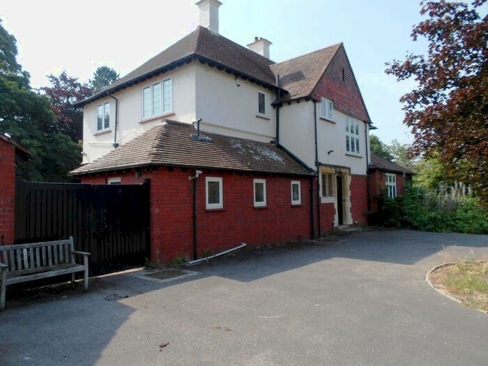 5 Bedroom House To Rent In Canford Lane, Coombe Dingle, Bristol, BS9