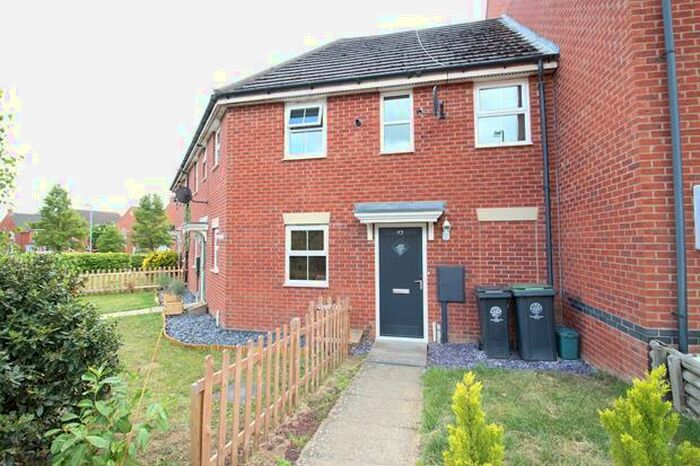 2 Bedroom Maisonette To Rent In Presland Way, Irthlingborough, NN9