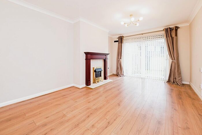 2 Bedroom Bungalow For Sale In Nyssa Close, Woodford Green, IG8