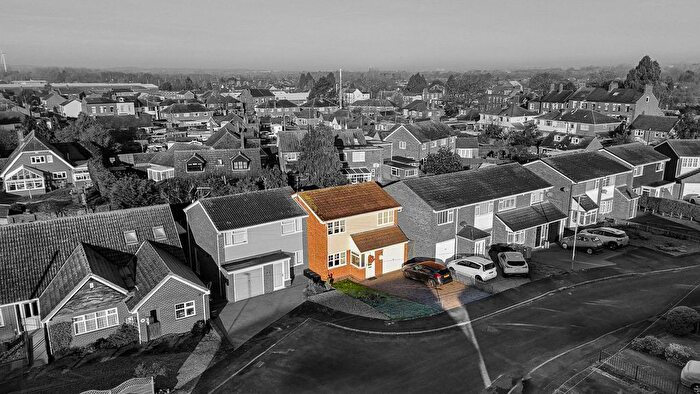 3 Bedroom Semi Detached House For Sale In Roundhill Close, Syston, Leicester, LE7