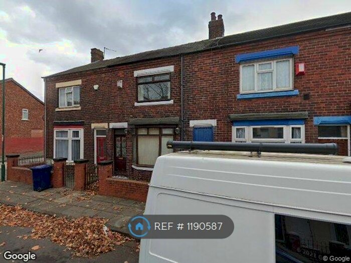 3 Bedroom Terraced House To Rent In Hampden Street, South Bank, Middlesbrough, TS6
