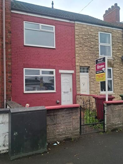 2 Bedroom Terraced House To Rent In Grange Lane South, Scunthorpe, DN16