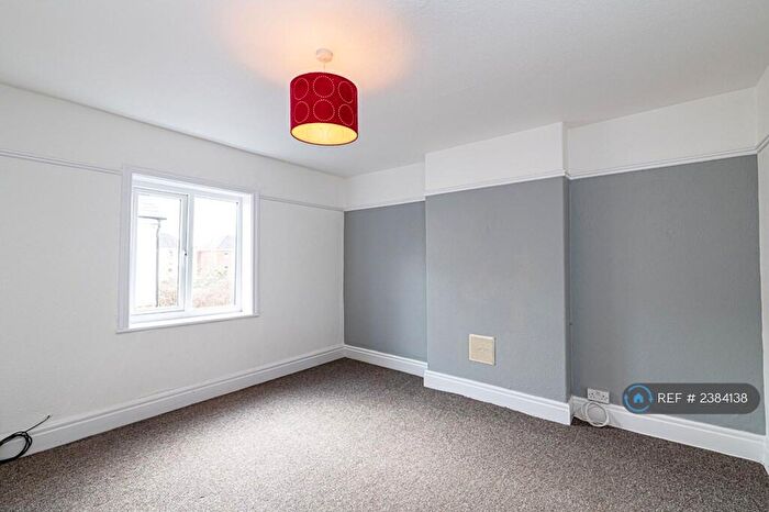 2 Bedroom Flat To Rent In Stocks Avenue, Chester, CH3