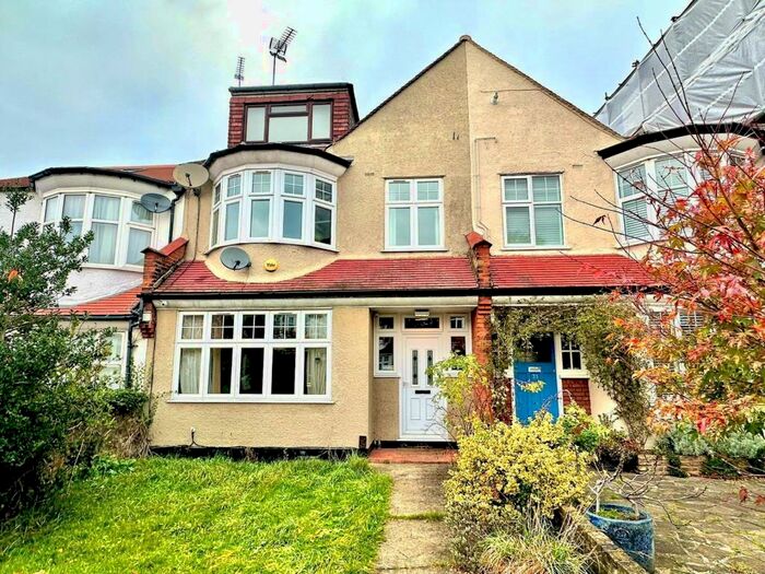 5 Bedroom Terraced House To Rent In Hillcourt Avenue, London, N12